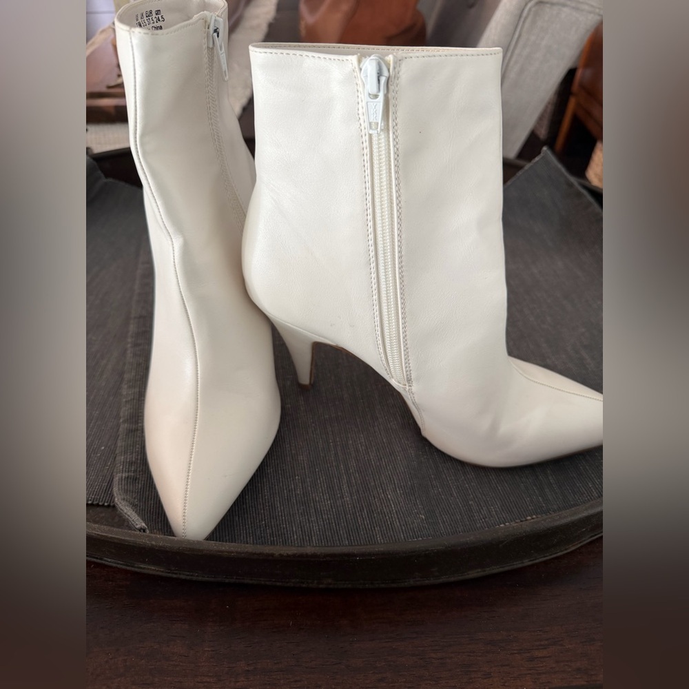 Carlos by Carlos Santana white Heeled Boots white